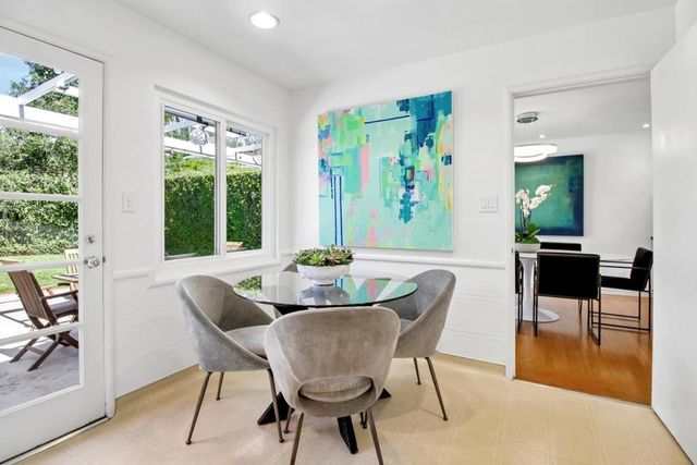 950 Olive, Menlo Park, CA 94025