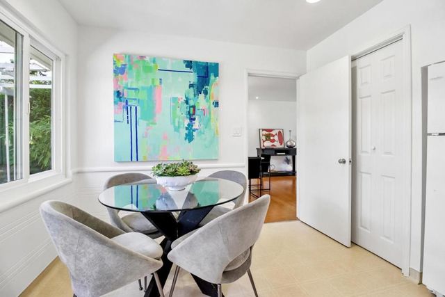 950 Olive, Menlo Park, CA 94025