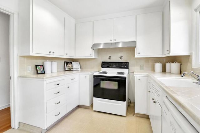 950 Olive, Menlo Park, CA 94025