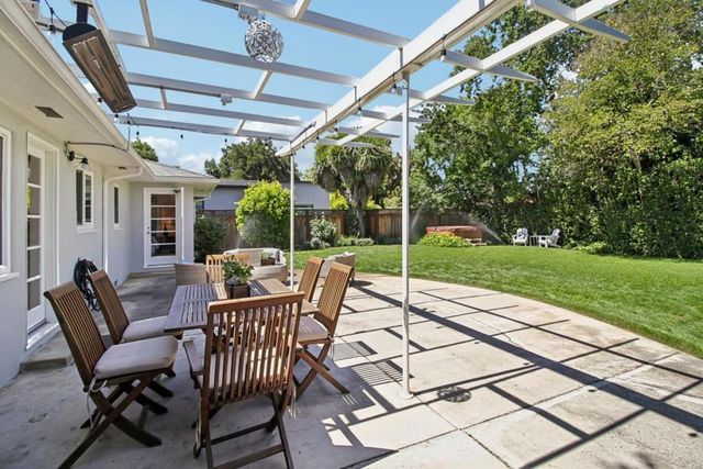 950 Olive, Menlo Park, CA 94025