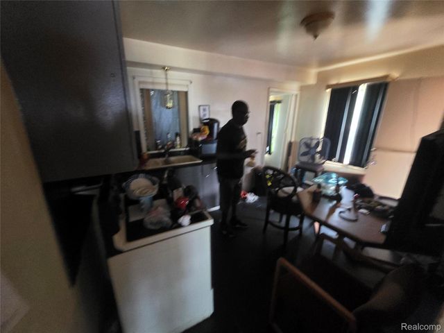25962 Norfolk Street, Inkster, MI 48141