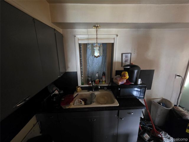 25962 Norfolk Street, Inkster, MI 48141