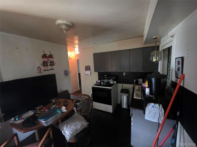 25962 Norfolk Street, Inkster, MI 48141
