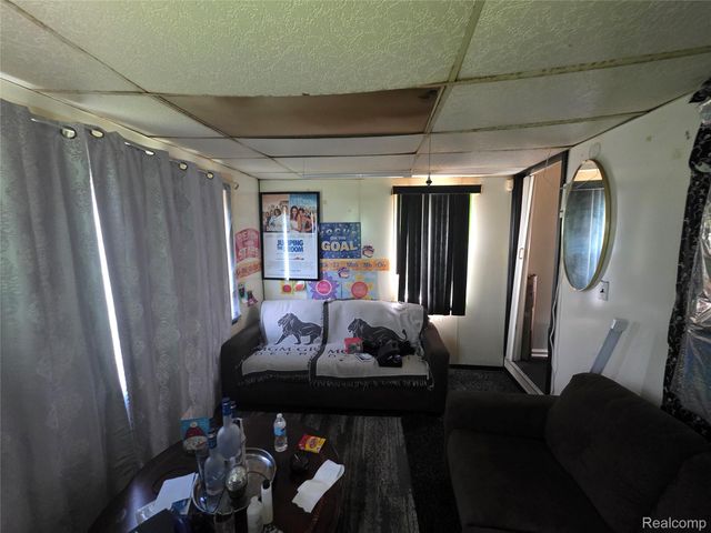 25962 Norfolk Street, Inkster, MI 48141