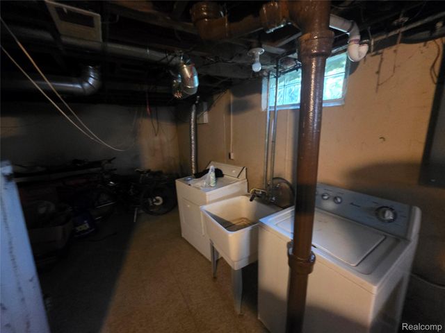 25962 Norfolk Street, Inkster, MI 48141