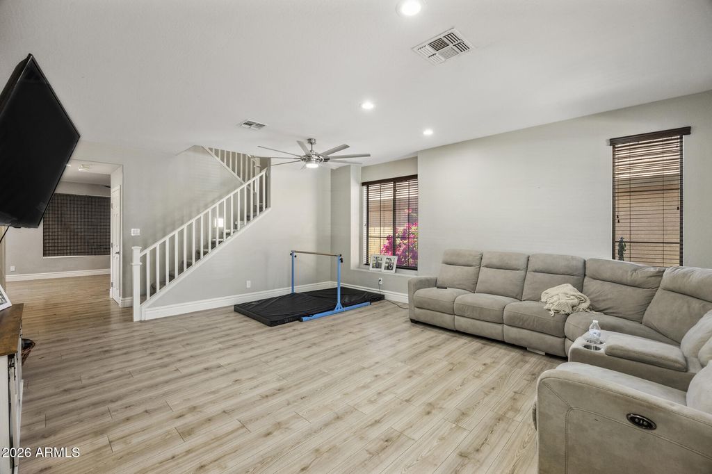 3369 W Hemingway Lane, Anthem, AZ 85086 — photo 4