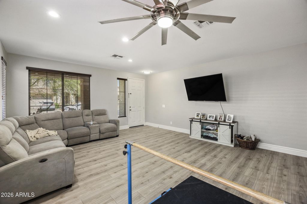 3369 W Hemingway Lane, Anthem, AZ 85086 — photo 5