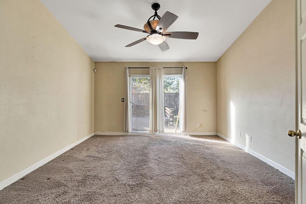 Image 18 of property listing at 1500 Josephine Court, Madera, CA 93638
