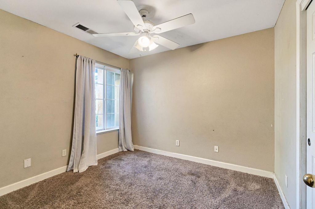 Image 22 of property listing at 1500 Josephine Court, Madera, CA 93638