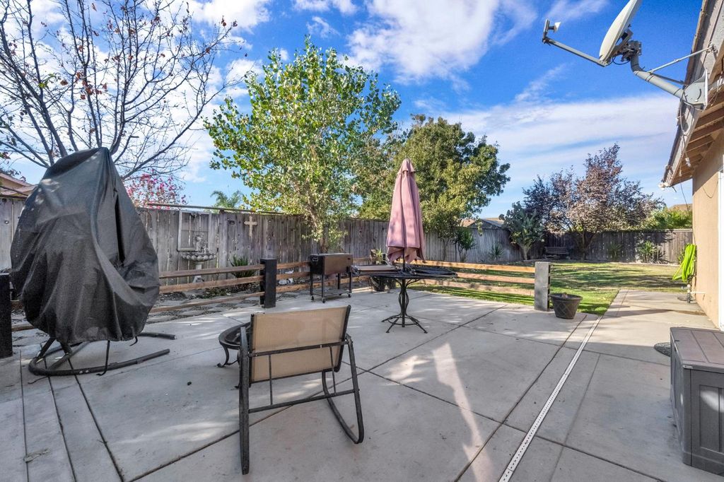 Image 28 of property listing at 1500 Josephine Court, Madera, CA 93638