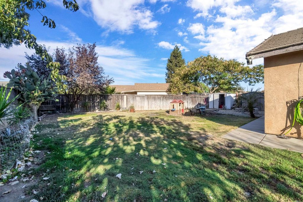 Image 29 of property listing at 1500 Josephine Court, Madera, CA 93638