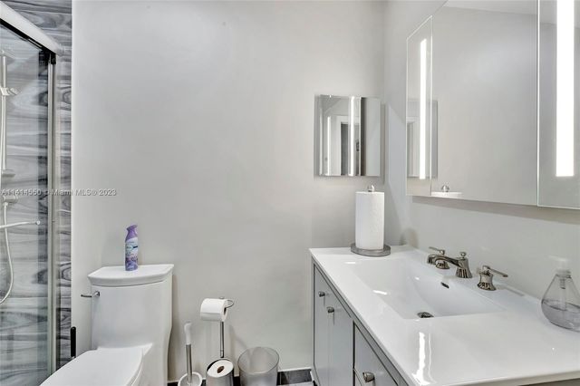 4716 University Dr, Coral Gables, FL 33146