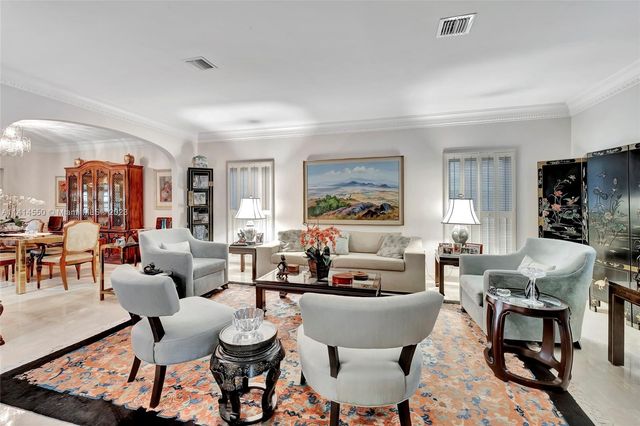 4716 University Dr, Coral Gables, FL 33146