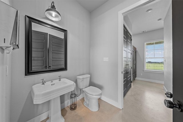 1006 County Road 280, Cameron, TX 76520