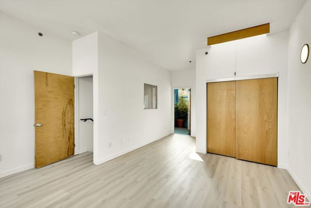 11960 Iowa Avenue 6, Los Angeles, CA 90025