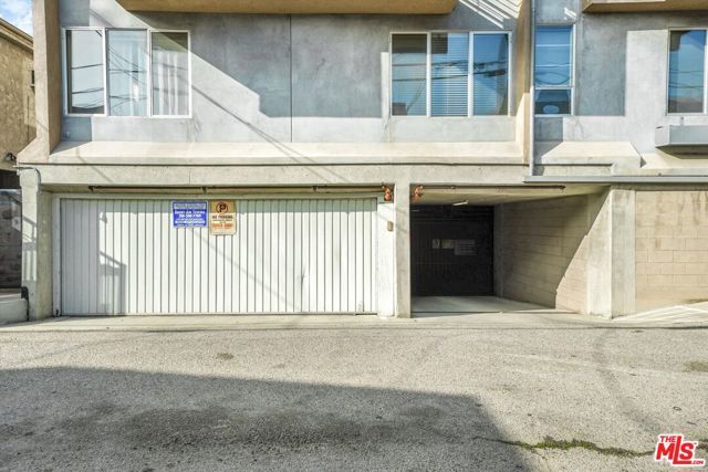 11960 Iowa Avenue 6, Los Angeles, CA 90025