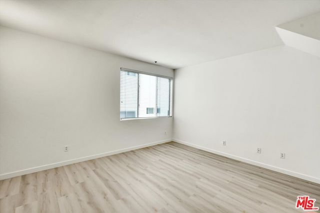 11960 Iowa Avenue 6, Los Angeles, CA 90025