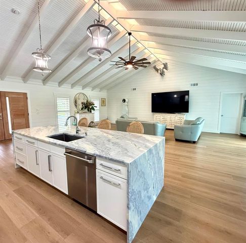 4042 SW Bimini Circle N, Palm City, FL 34990
