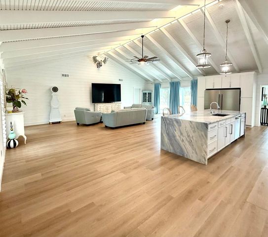 4042 SW Bimini Circle N, Palm City, FL 34990