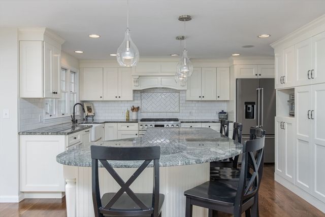 53 Mclains Woods Rd, Groton, MA 01450