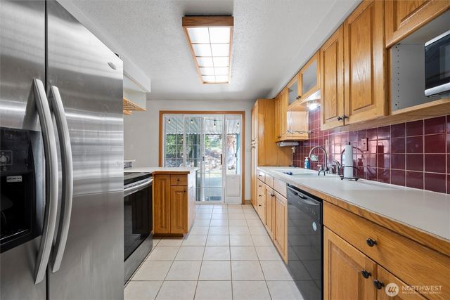 705 N 12th Street, Selah, WA 98942