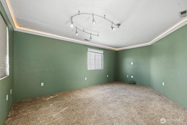 705 N 12th Street, Selah, WA 98942