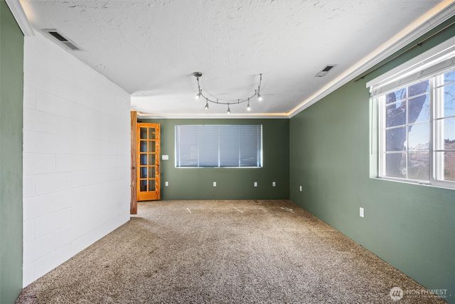 705 N 12th Street, Selah, WA 98942