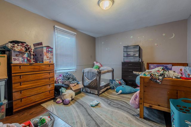 817 9th Street S, Fargo, ND 58103