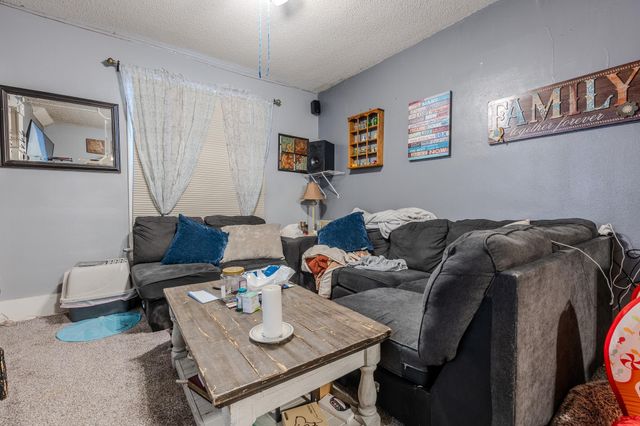 817 9th Street S, Fargo, ND 58103