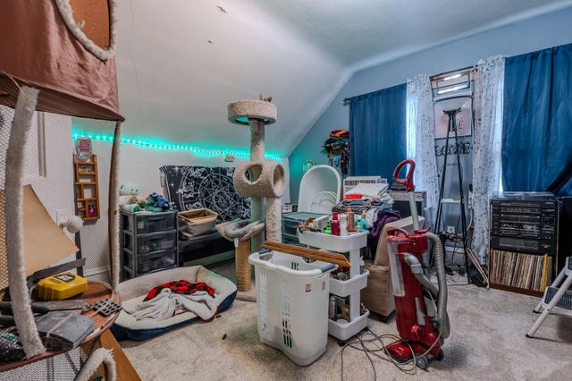 817 9th Street S, Fargo, ND 58103