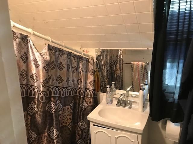 817 9th Street S, Fargo, ND 58103