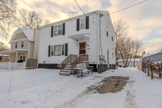 817 9th Street S, Fargo, ND 58103