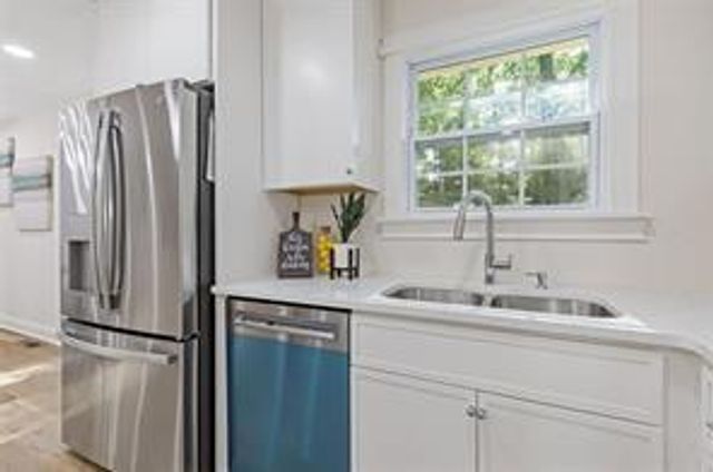 2856 Bay Leaf Drive SE, Conyers, GA 30094