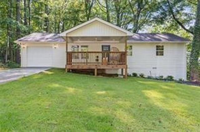 2856 Bay Leaf Drive SE, Conyers, GA 30094