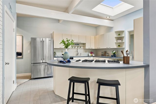 8218 SE 36th Street, Mercer Island, WA 98040