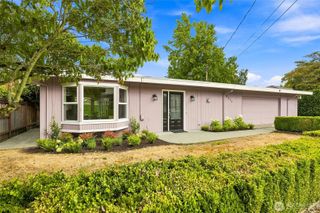 8218 SE 36th Street, Mercer Island, WA 98040