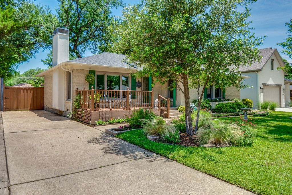 448 Parkhurst Drive, Dallas, TX 75218