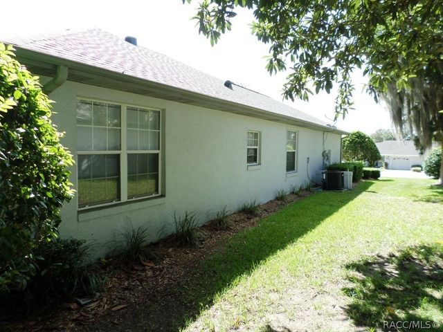 9093 SW 192nd Court Road, Dunnellon, FL 34432