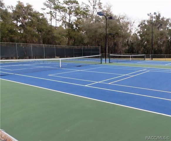 9093 SW 192nd Court Road, Dunnellon, FL 34432