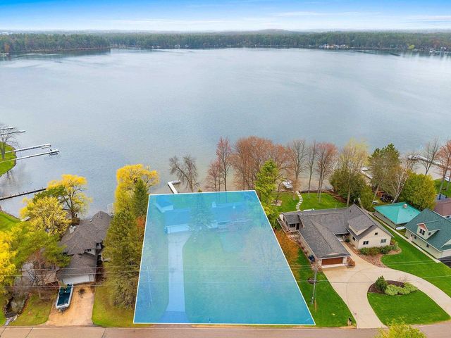 W8314 RUSTIC DRIVE, Clintonville, WI 54929