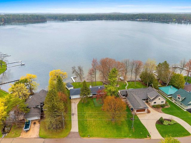W8314 RUSTIC DRIVE, Clintonville, WI 54929