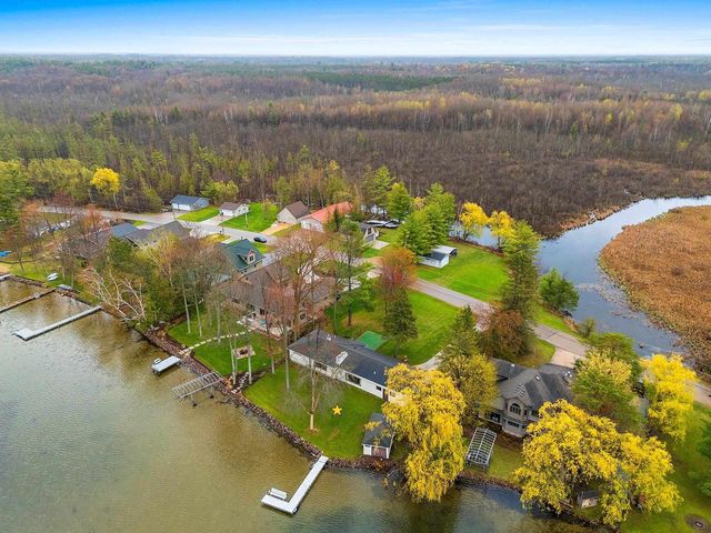 W8314 RUSTIC DRIVE, Clintonville, WI 54929