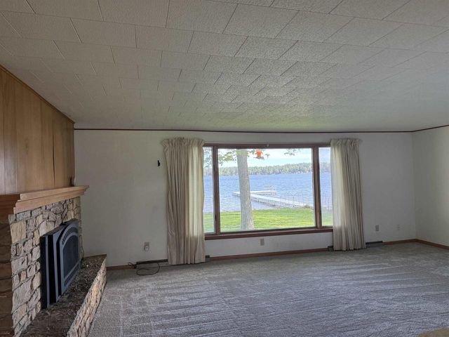W8314 RUSTIC DRIVE, Clintonville, WI 54929