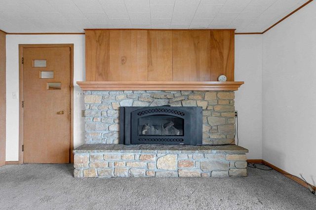 W8314 RUSTIC DRIVE, Clintonville, WI 54929