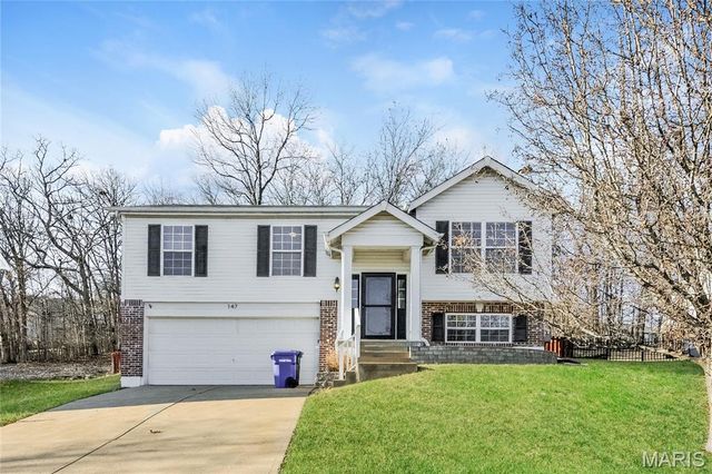 147 Hunters Lake Court, Eureka, MO 63025