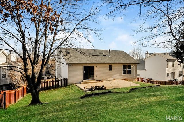 147 Hunters Lake Court, Eureka, MO 63025