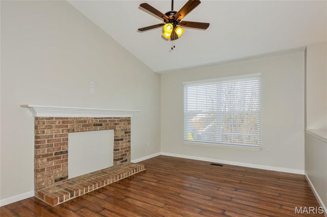 147 Hunters Lake Court, Eureka, MO 63025