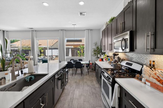10171 Mccarron Way, Sacramento, CA 95829