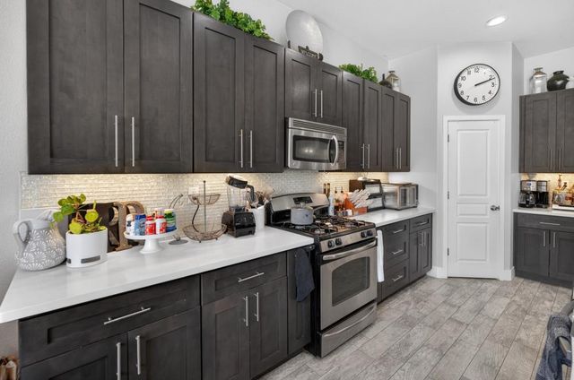 10171 Mccarron Way, Sacramento, CA 95829