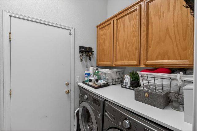 10171 Mccarron Way, Sacramento, CA 95829